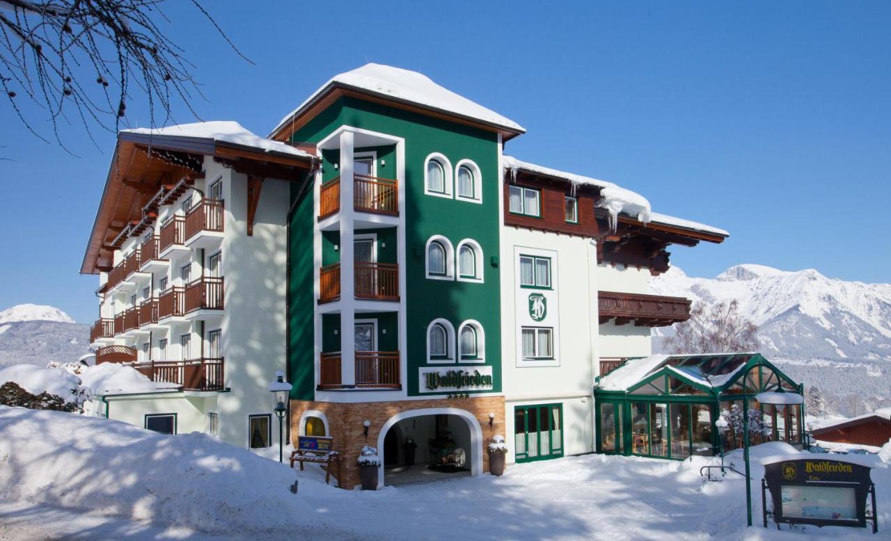 Hotel Waldfrieden 4*