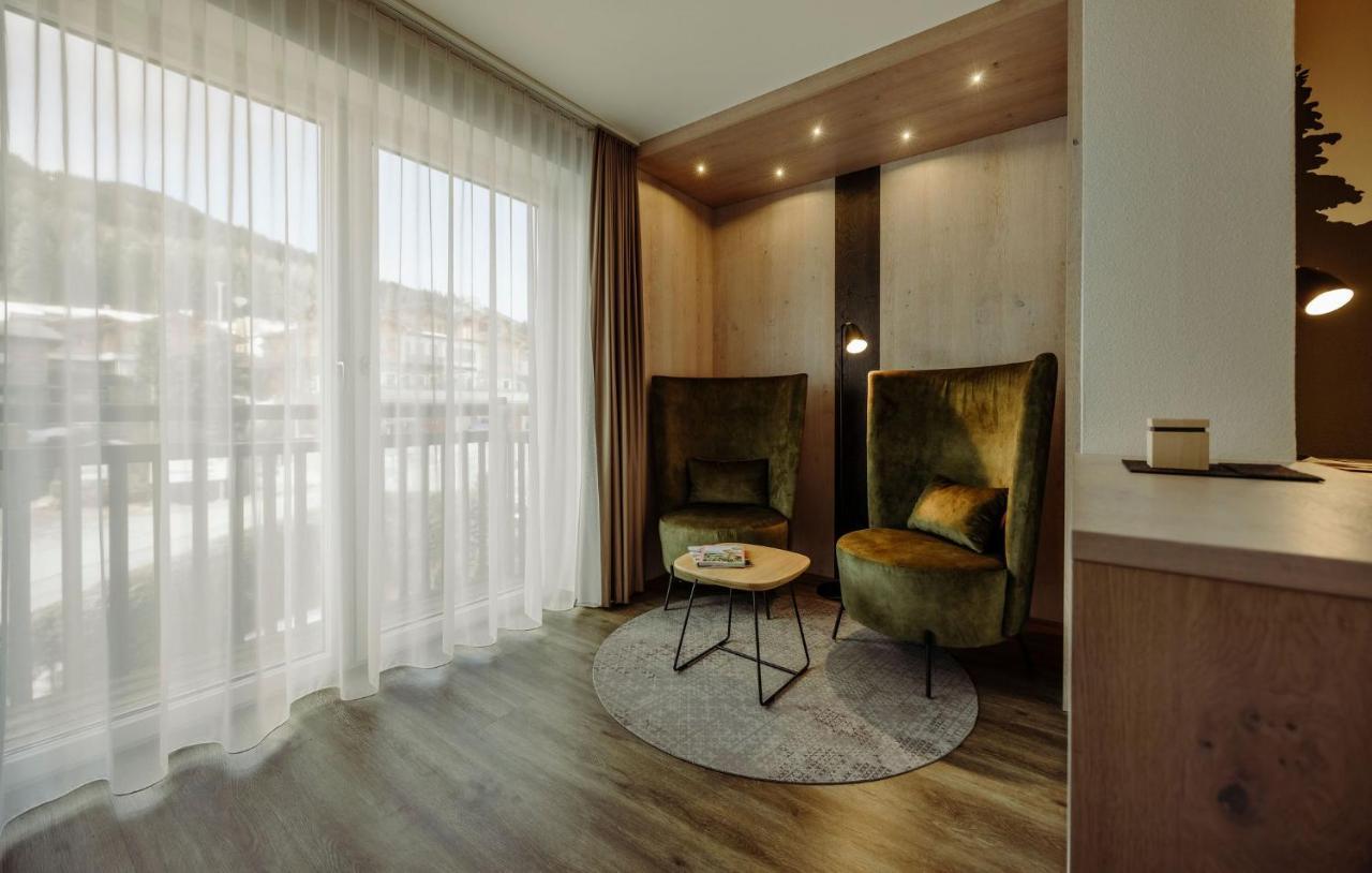 Hotel Waldfrieden 4*